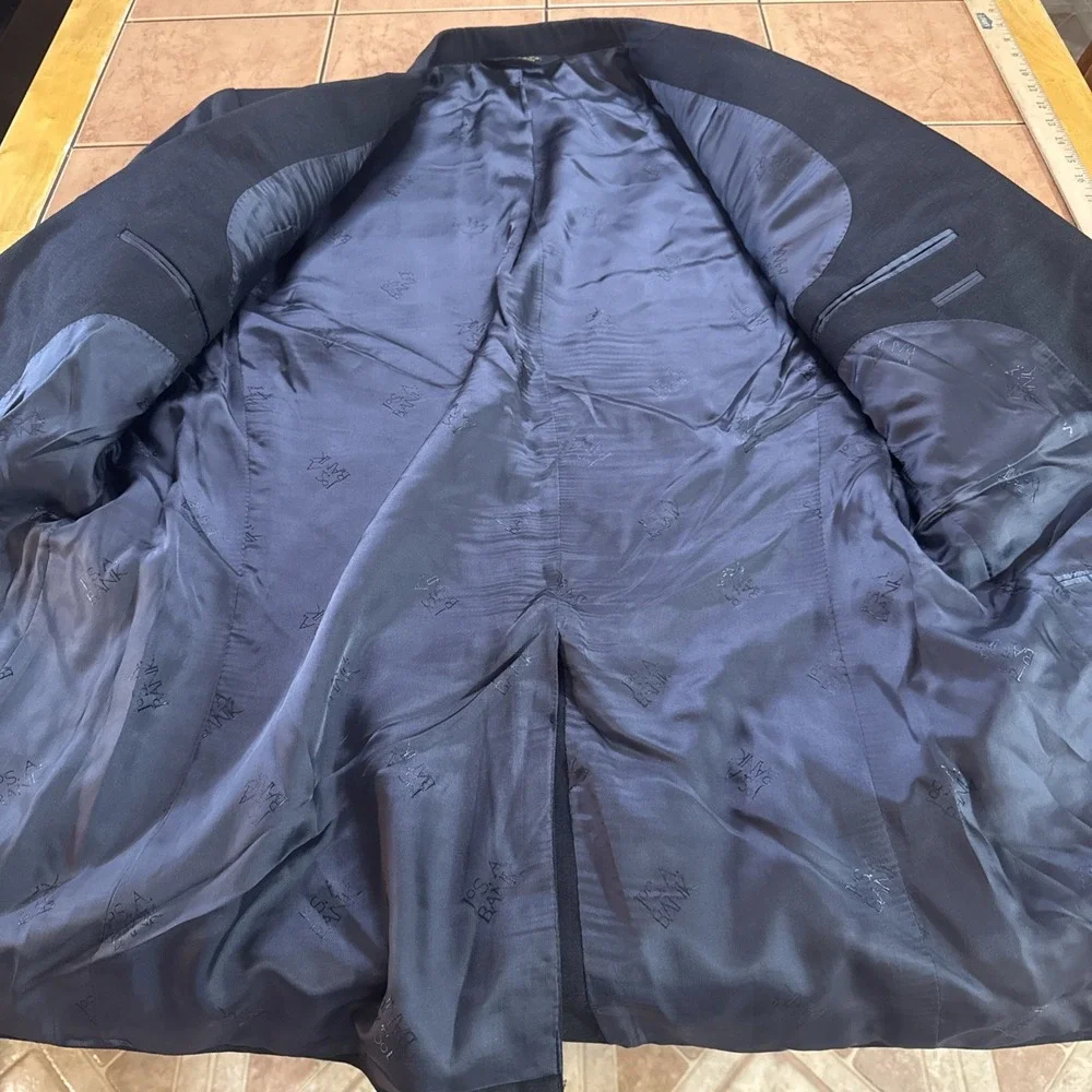 Jos A Bank Signature Gold 2 Piece Dark Gray 100% Wool Suit 40L Pants 34 x 31